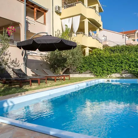 Split Hills Sea View